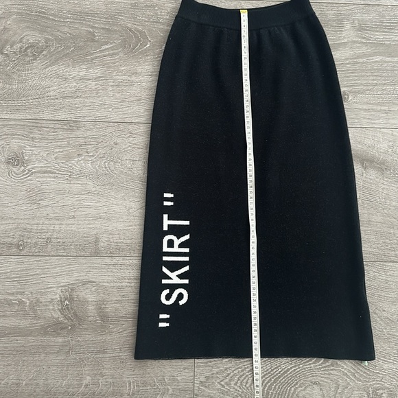 Off white skirt - Picture 9 of 9